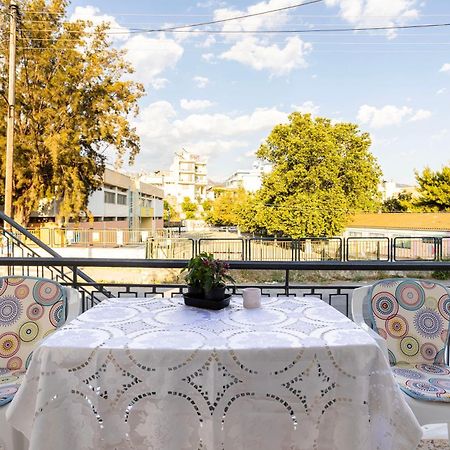 Kalamata'S Sunny Retreat Near The Historic Center Exterior photo